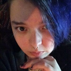 Meet your Posher, Caitlyn